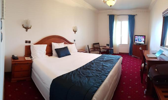 Hotel El Djazair El Mouradia Exteriör bild